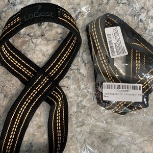 Deadlifting straps. Figure 8 style.